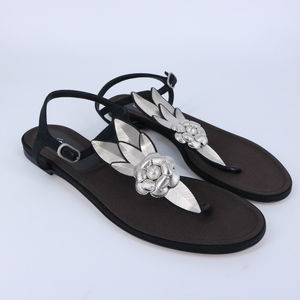 Chanel 17P 40.5 Grosgrain Black Leaf Flower Camellia Thong Sandals B211